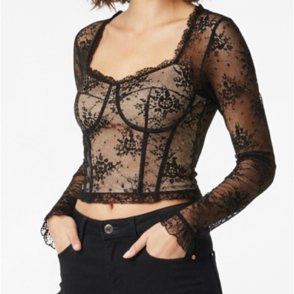 NWT SHEIN BAE Women’s Lace Cottagecore Crop Top